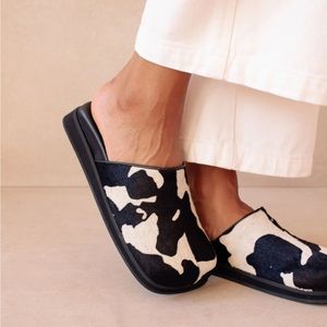 Alohas - Whiz Cow Print Leather Mules